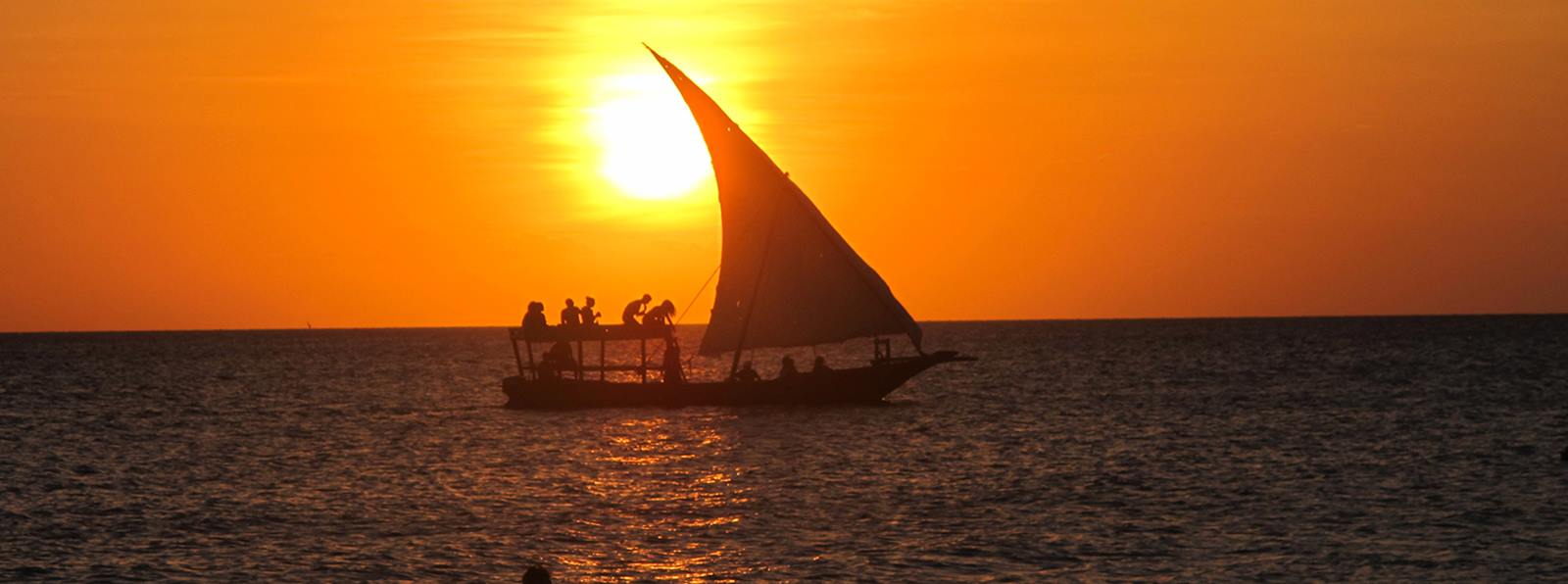 Sunset Dhow Cruise | The Best Things to Do in Zanzibar