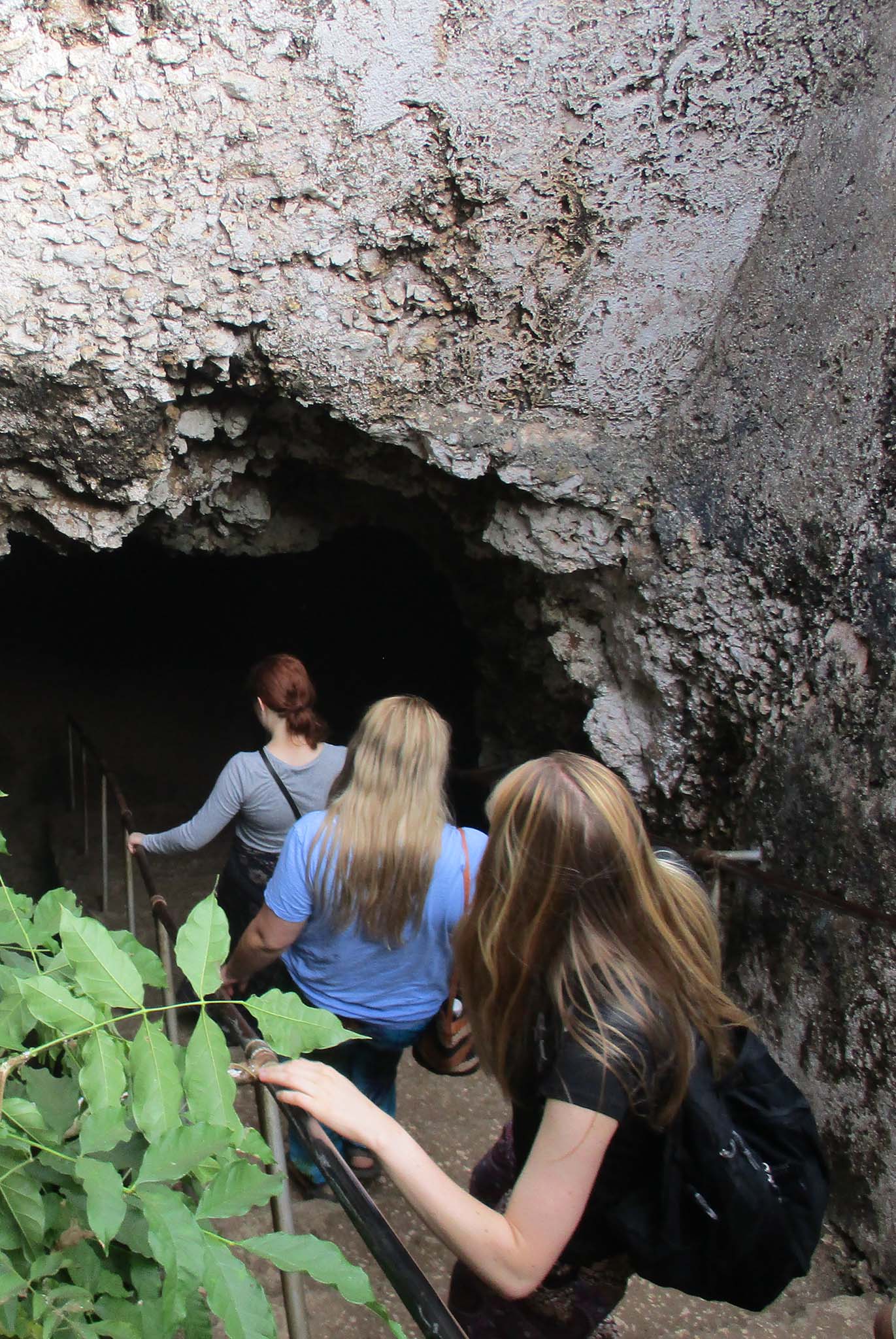 MANGAPWANI CORAL CAVE TOUR